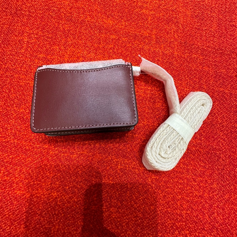 ❤️❤️❤️❤️NWT Coach mini bag/wallet on chain/Rabbit/bunny print2023❤️❤️ - Picture 3 of 8
